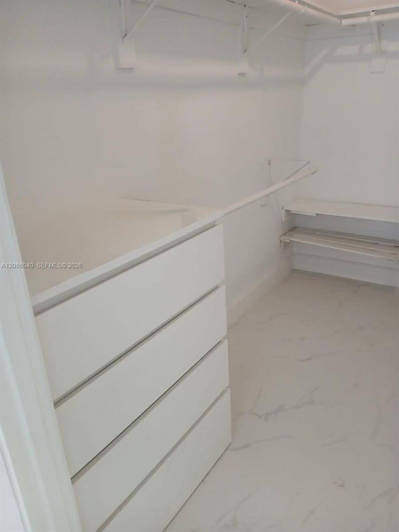 8405 NW 8th St, Unit 311, Miami, FL 33126 Photo