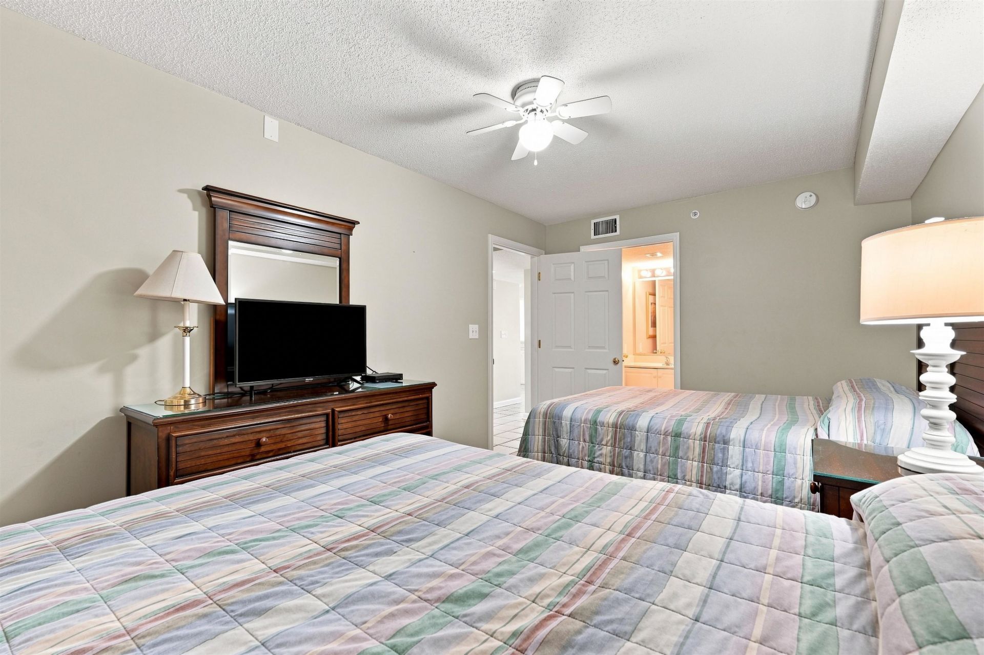 102 N Ocean Blvd. Photo 26