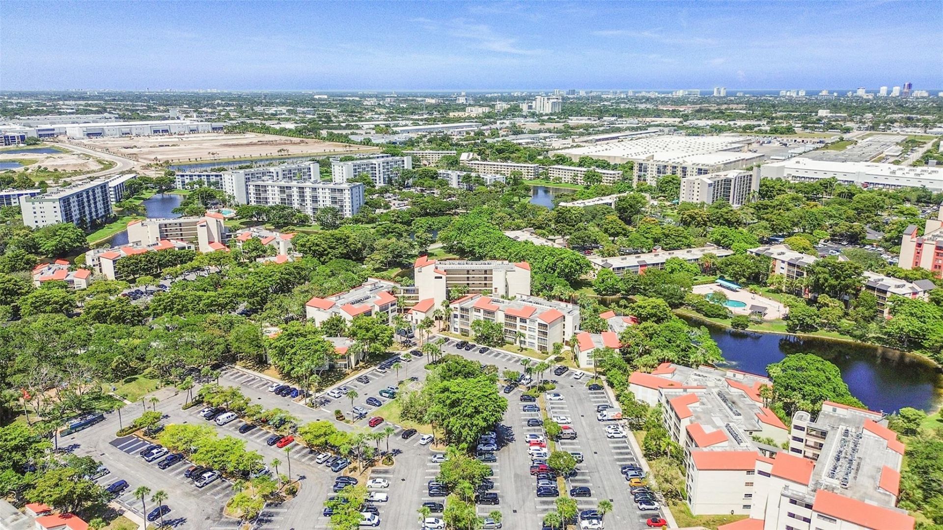 2304 S Cypress Bend Drive, Unit 512, Pompano Beach, FL 33069 Photo