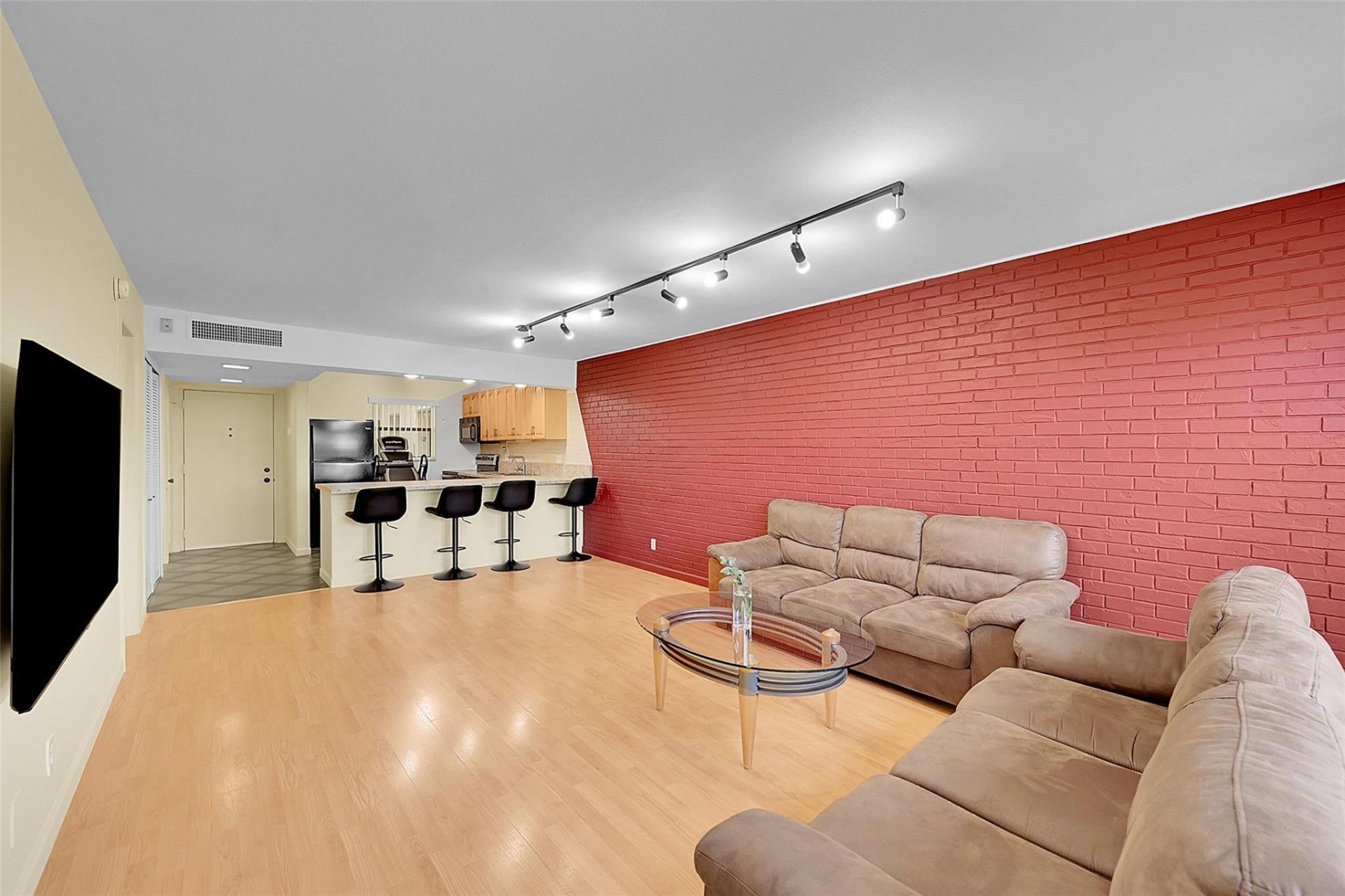 2304 S Cypress Bend Drive, Unit 512, Pompano Beach, FL 33069 Photo