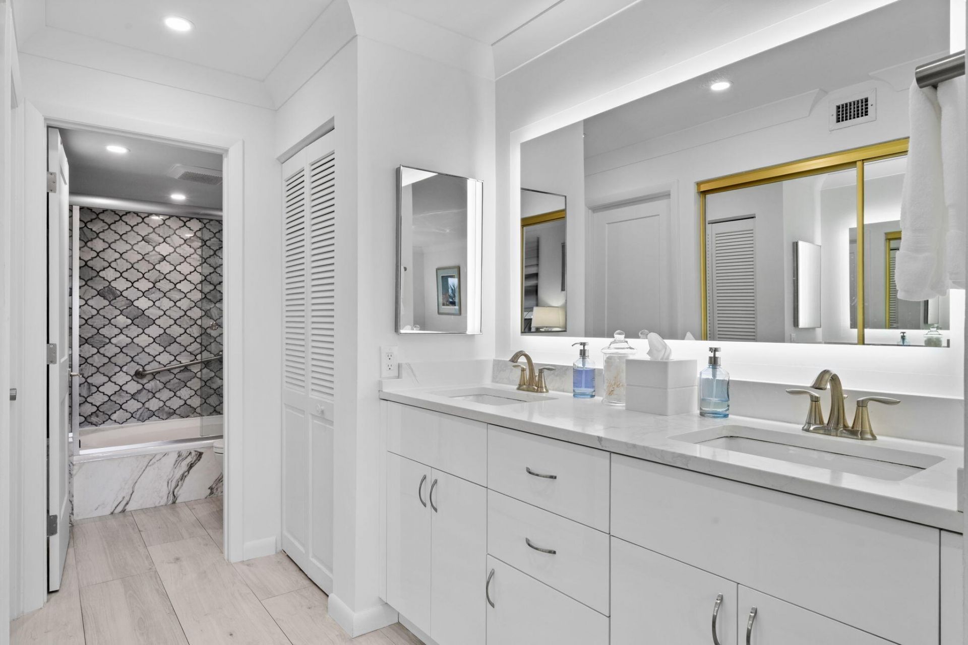 4900 N Ocean Boulevard, Lauderdale by the Sea, FL 33308 Photo