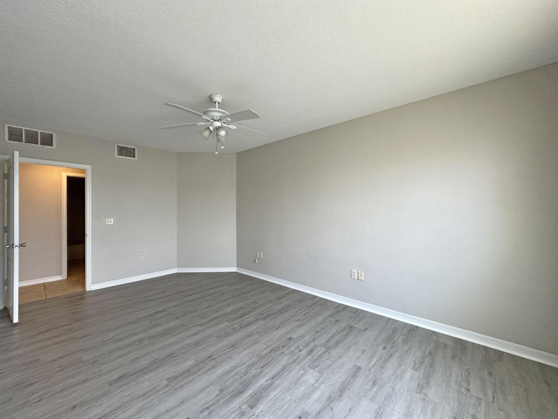 158 SW Peacock Boulevard, Unit 30-102, Port Saint Lucie, FL 34986 Photo