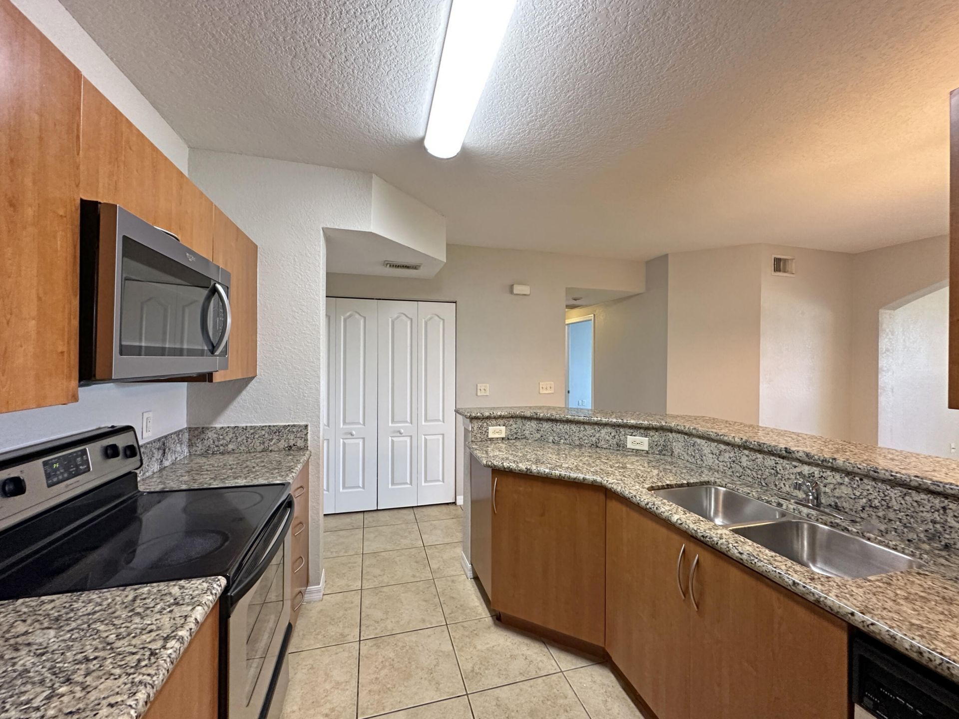 158 SW Peacock Boulevard, Unit 30-102, Port Saint Lucie, FL 34986 Photo