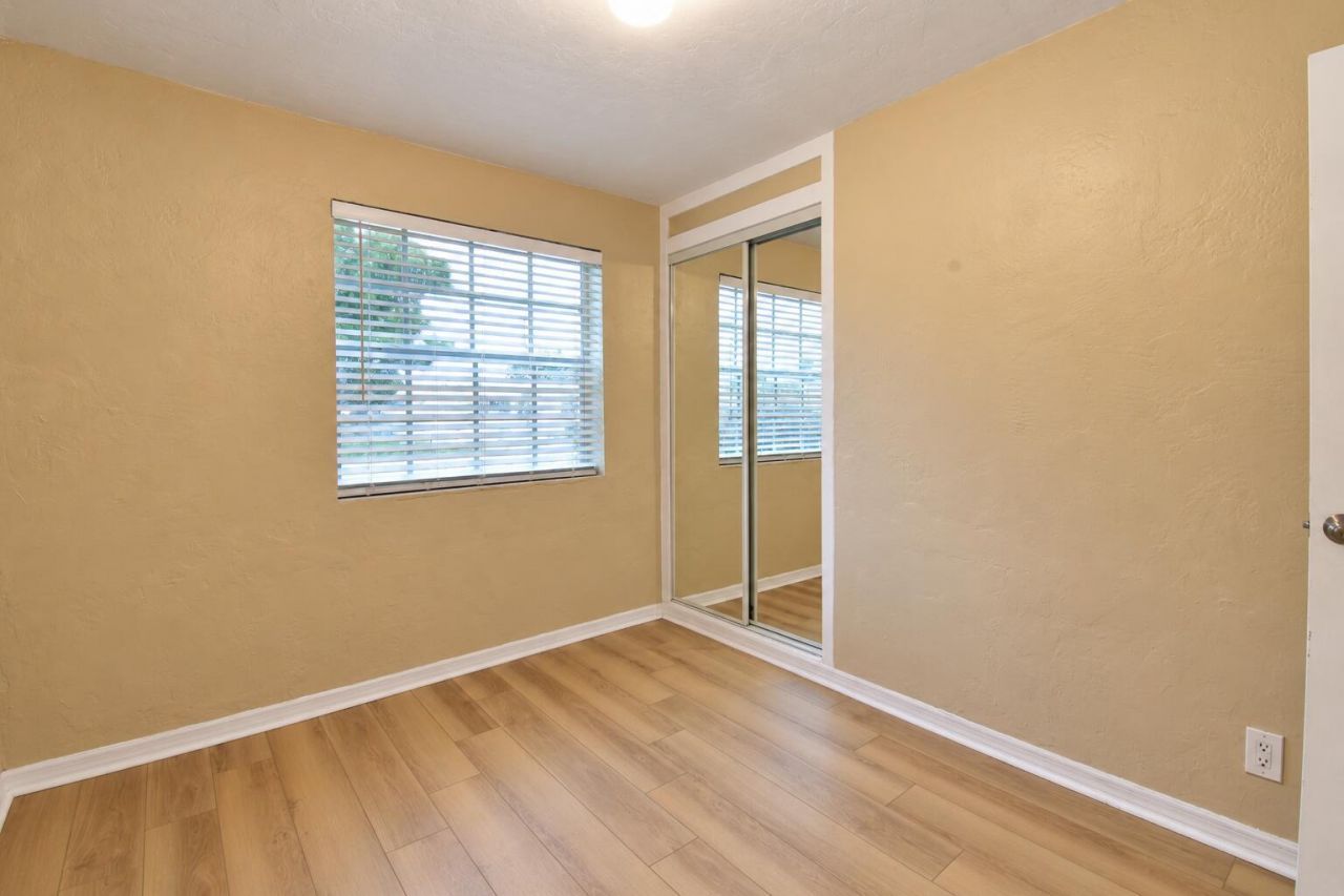 2032 Worthington Road, West Palm Beach, FL 33409 Photo