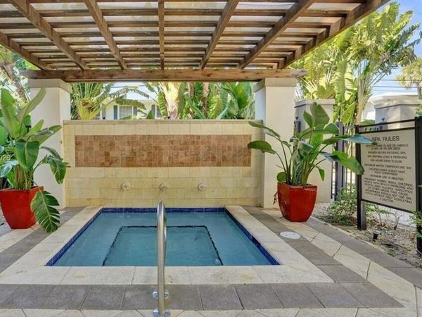 2421 NE 65TH Street, Unit 608, Fort Lauderdale, FL 33308
