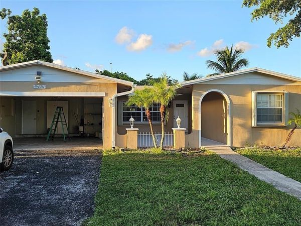 9431 NW 24TH Place, Pembroke Pines, FL 33024