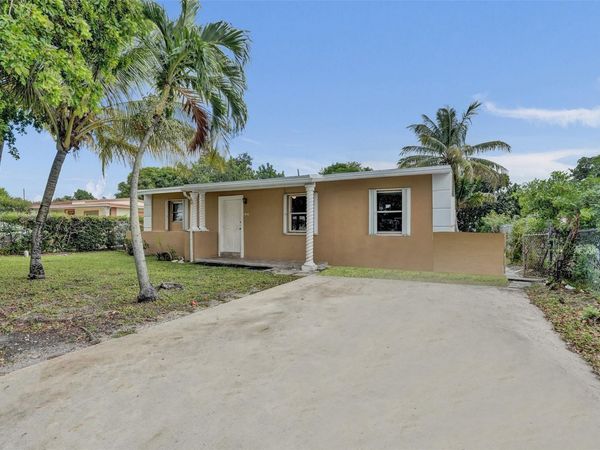 1318 NW 11TH Place, Fort Lauderdale, FL 33311