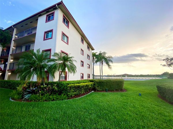 1000 SW 128TH Terrace, Unit 411V, Pembroke Pines, FL 33027