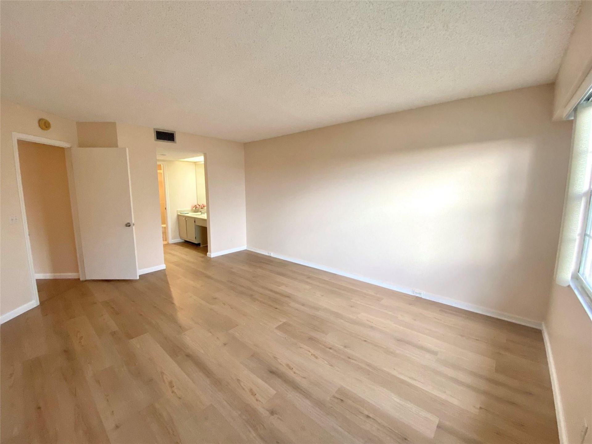1000 SW 128th Terrace, Unit 411V, Pembroke Pines, FL 33027 Photo