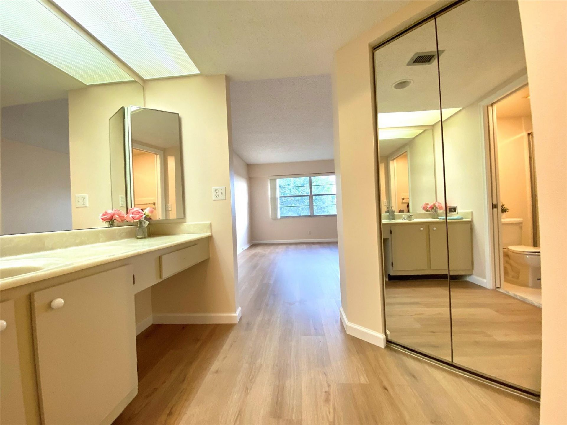 1000 SW 128th Terrace, Unit 411V, Pembroke Pines, FL 33027 Photo