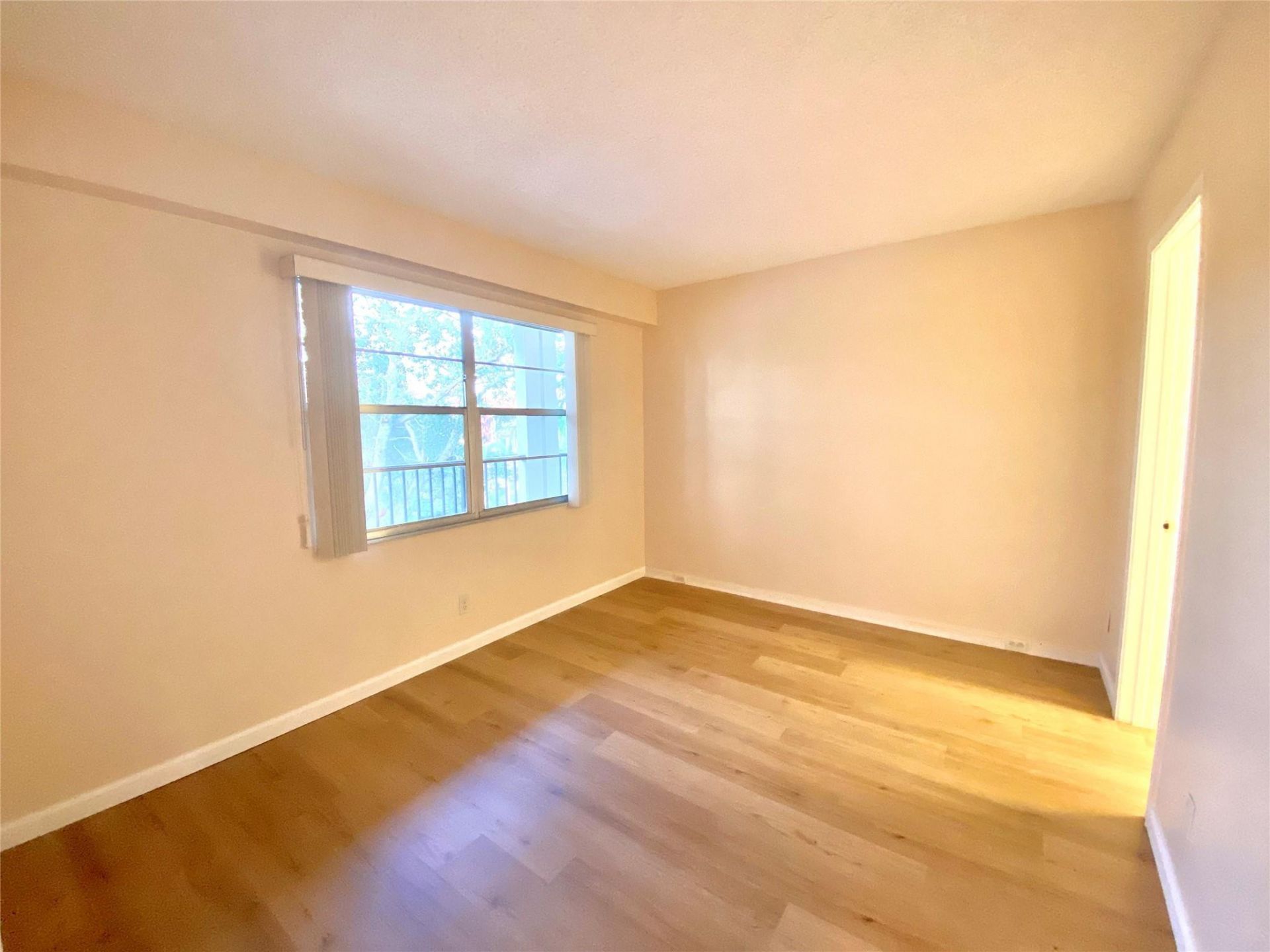 1000 SW 128th Terrace, Unit 411V, Pembroke Pines, FL 33027 Photo