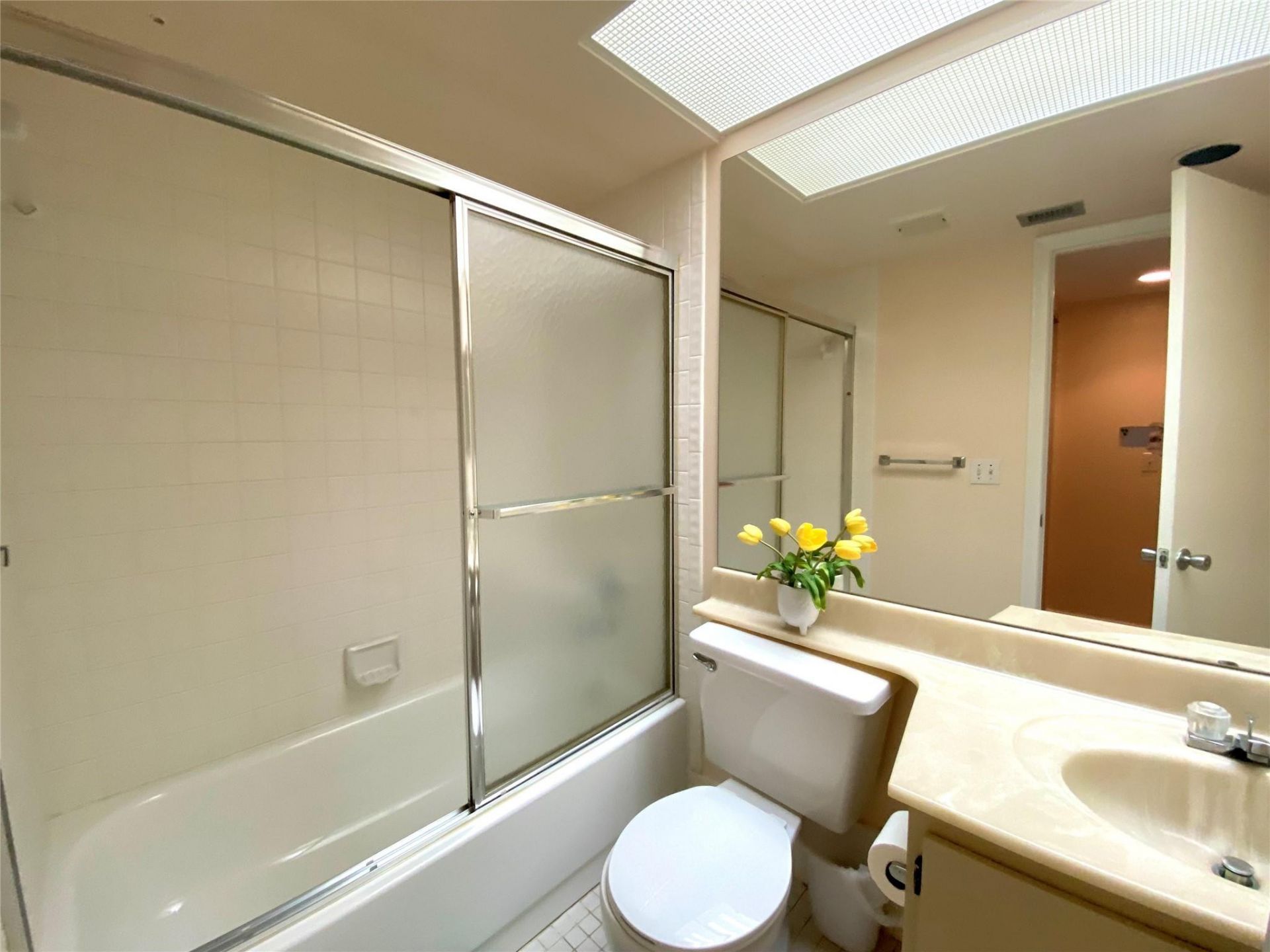 1000 SW 128th Terrace, Unit 411V, Pembroke Pines, FL 33027 Photo