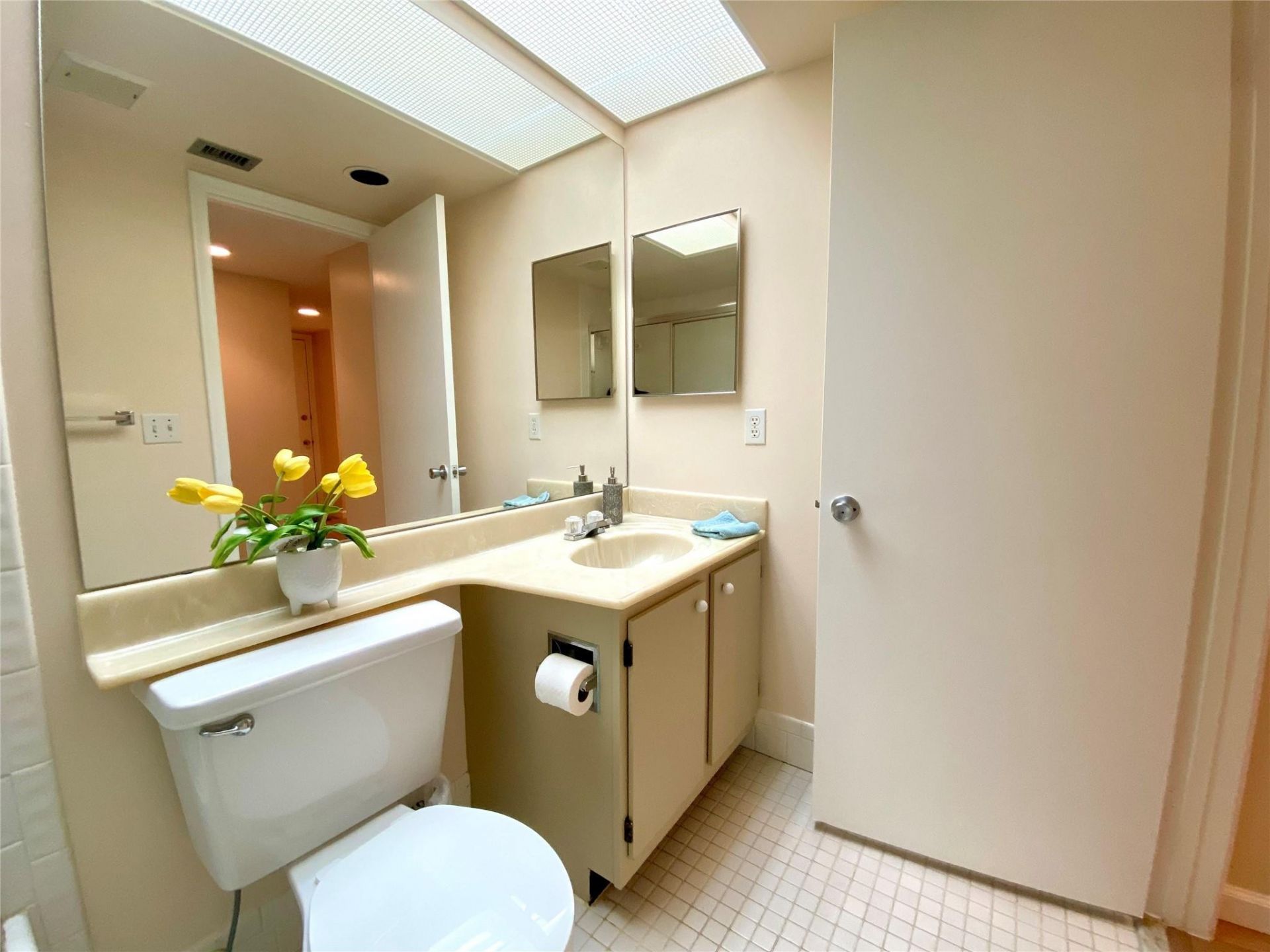 1000 SW 128th Terrace, Unit 411V, Pembroke Pines, FL 33027 Photo