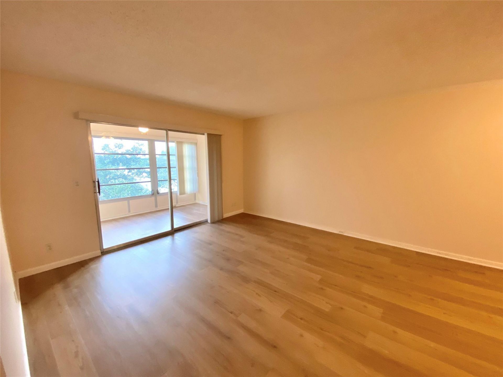 1000 SW 128th Terrace, Unit 411V, Pembroke Pines, FL 33027 Photo