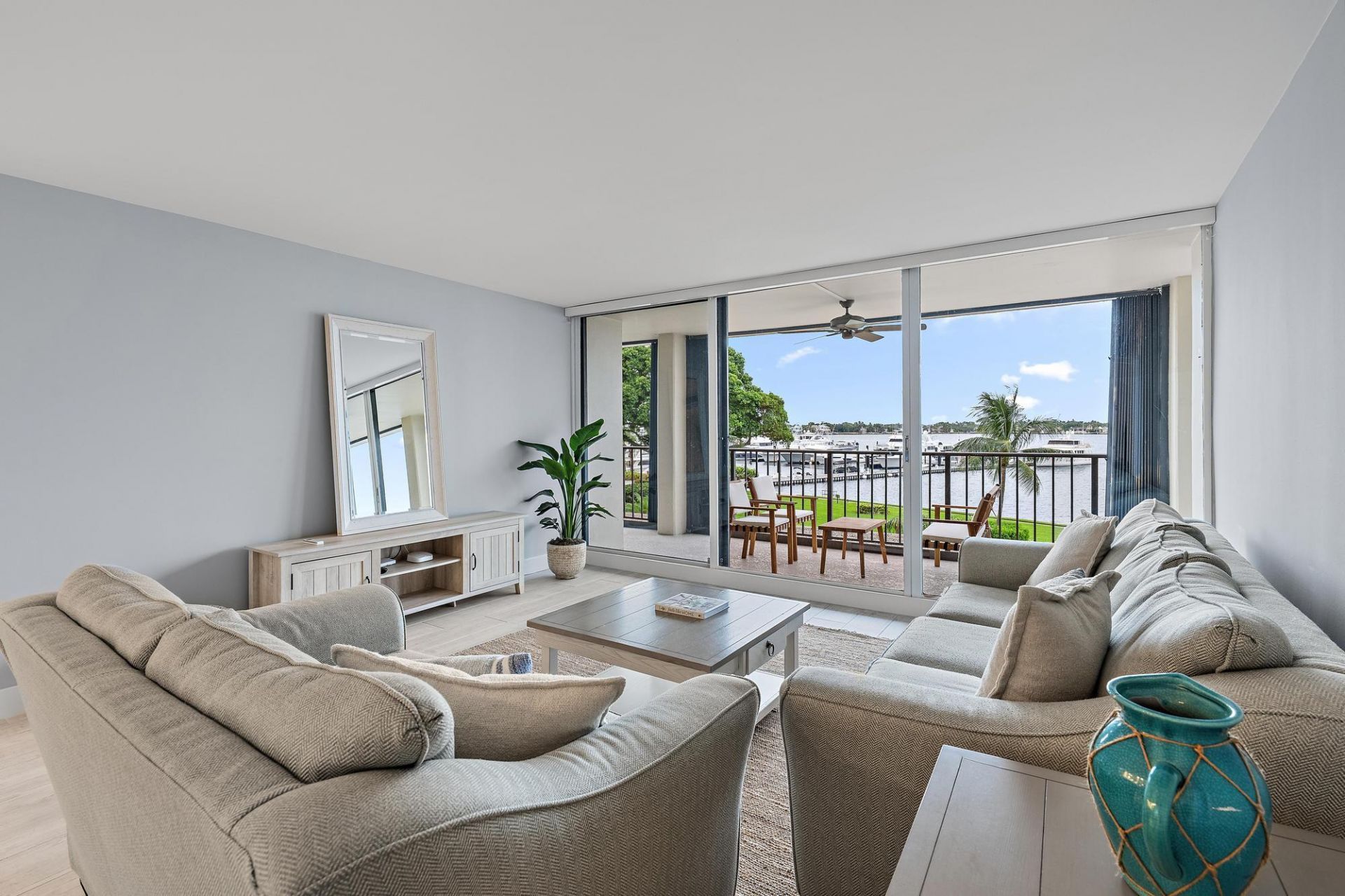 134 Lakeshore Drive, Unit 316, North Palm Beach, FL 33408 Photo