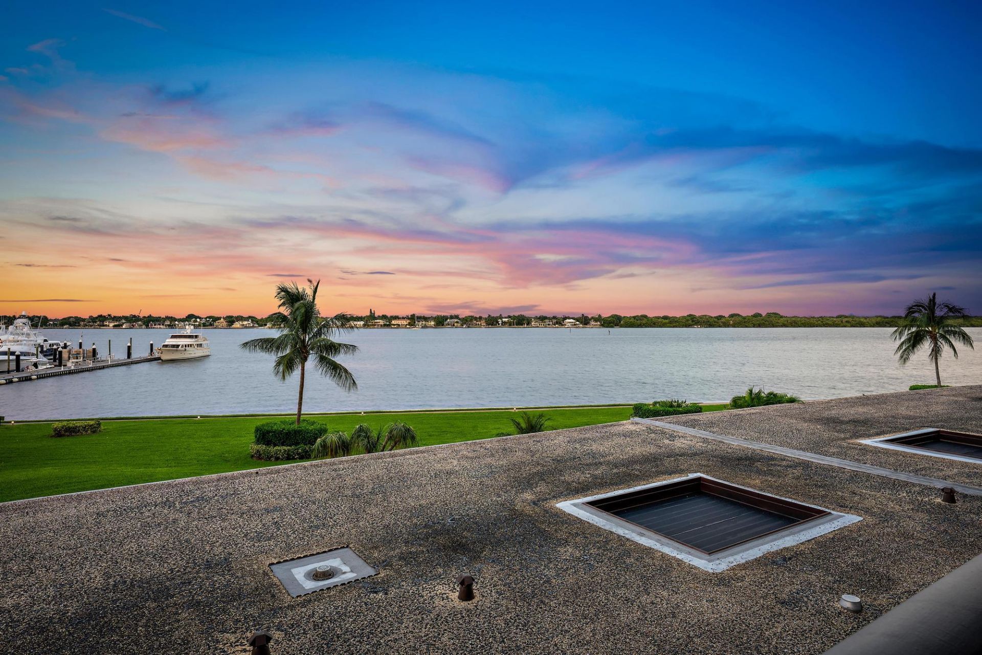 134 Lakeshore Drive, Unit 316, North Palm Beach, FL 33408 Photo