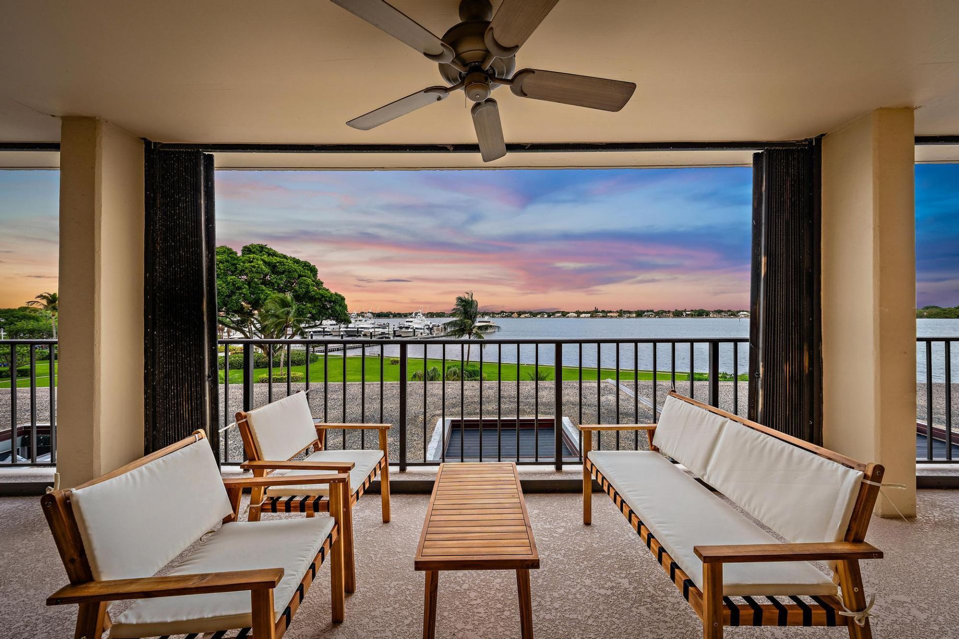 134 Lakeshore Drive, Unit 316, North Palm Beach, FL 33408 Photo