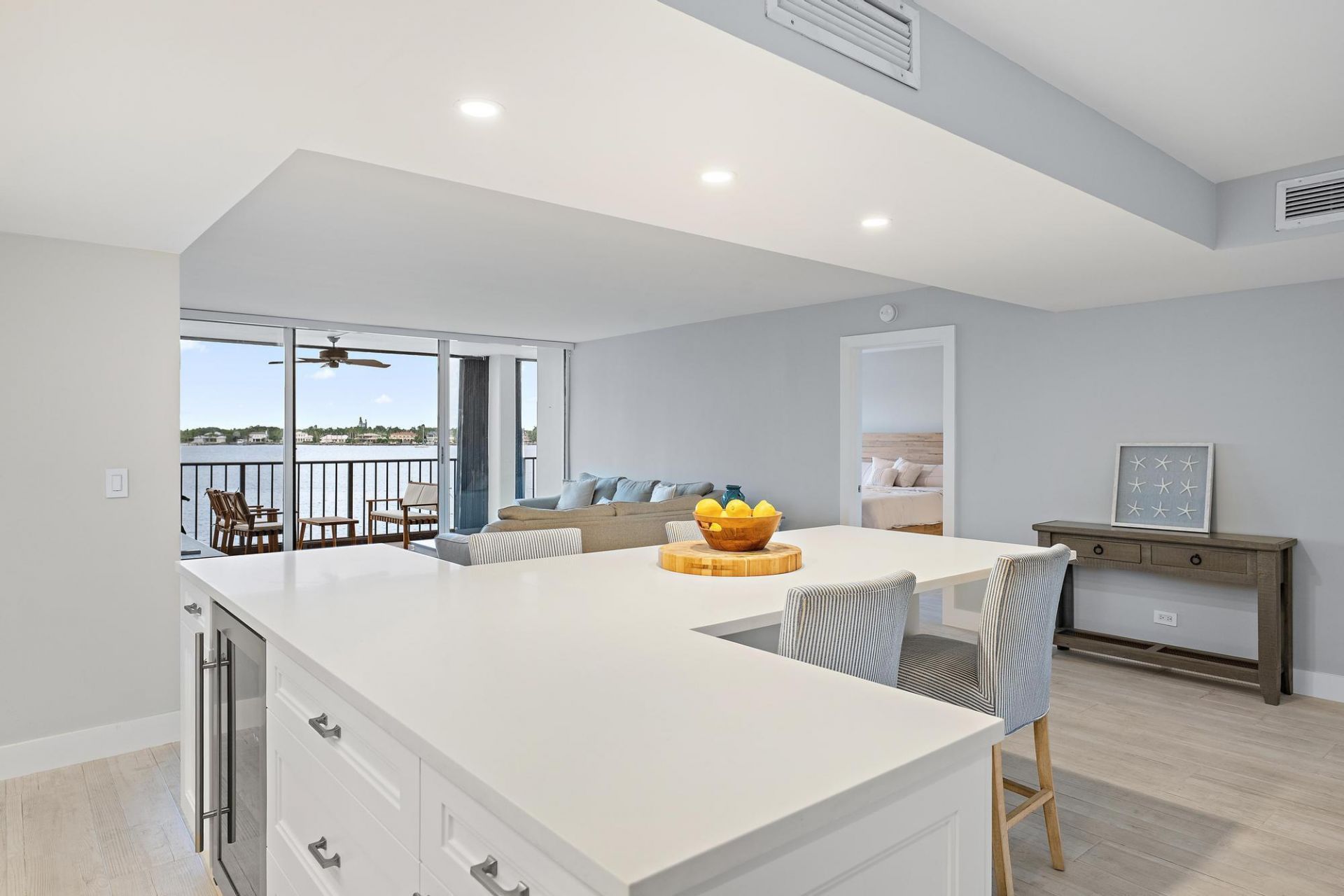 134 Lakeshore Drive, Unit 316, North Palm Beach, FL 33408 Photo