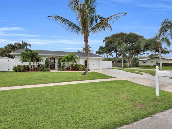 72 WILLOW Road, Tequesta, FL 33469