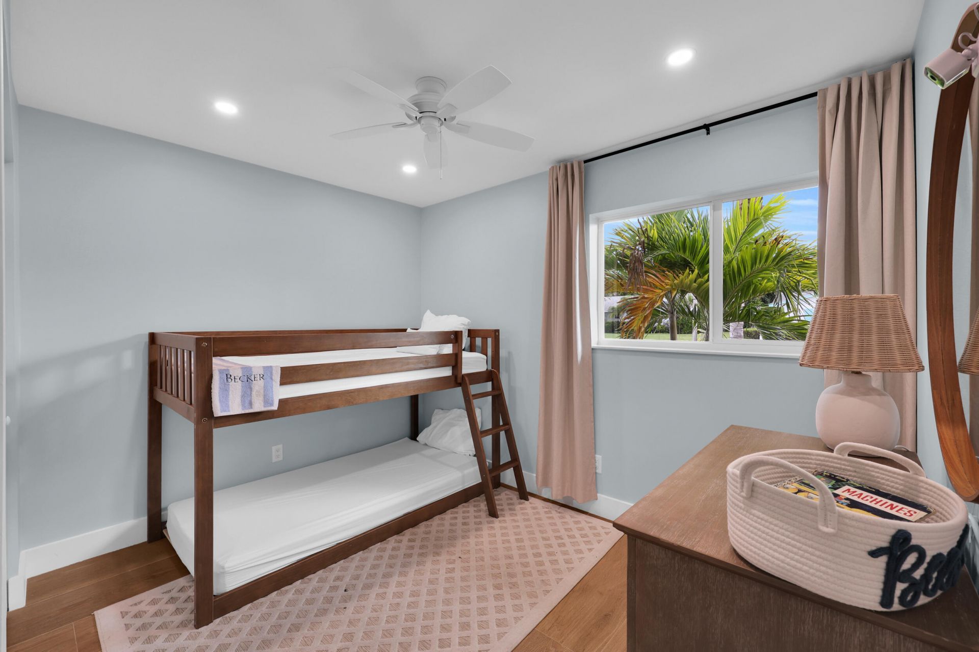 72 Willow Road, Tequesta, FL 33469 Photo