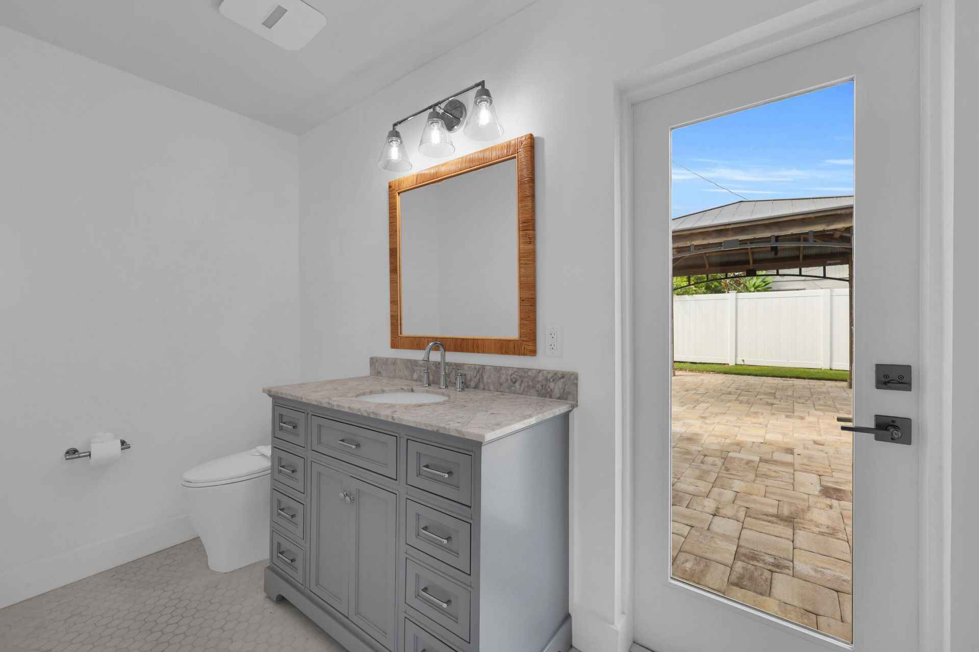 72 Willow Road, Tequesta, FL 33469 Photo