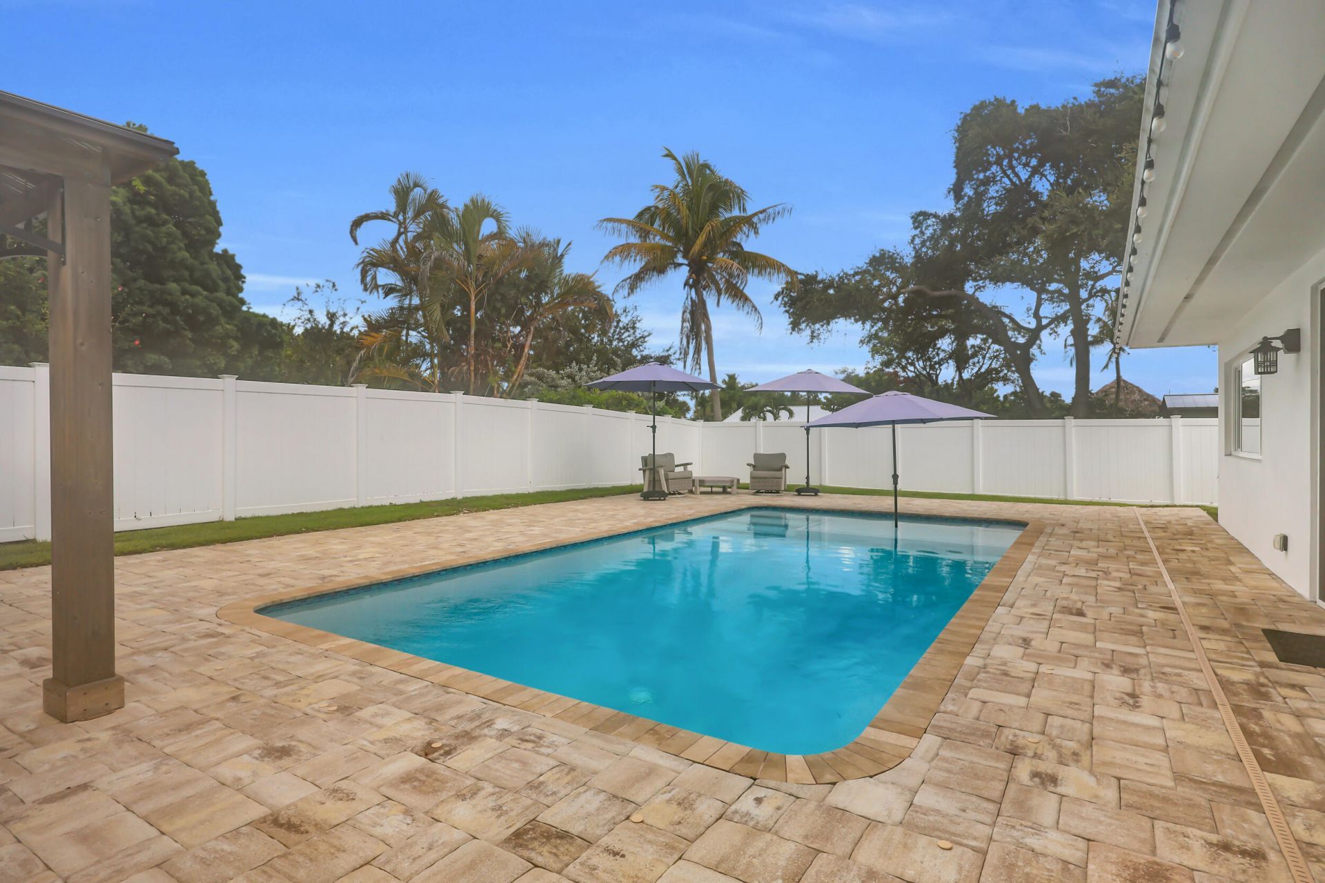 72 Willow Road, Tequesta, FL 33469 Photo
