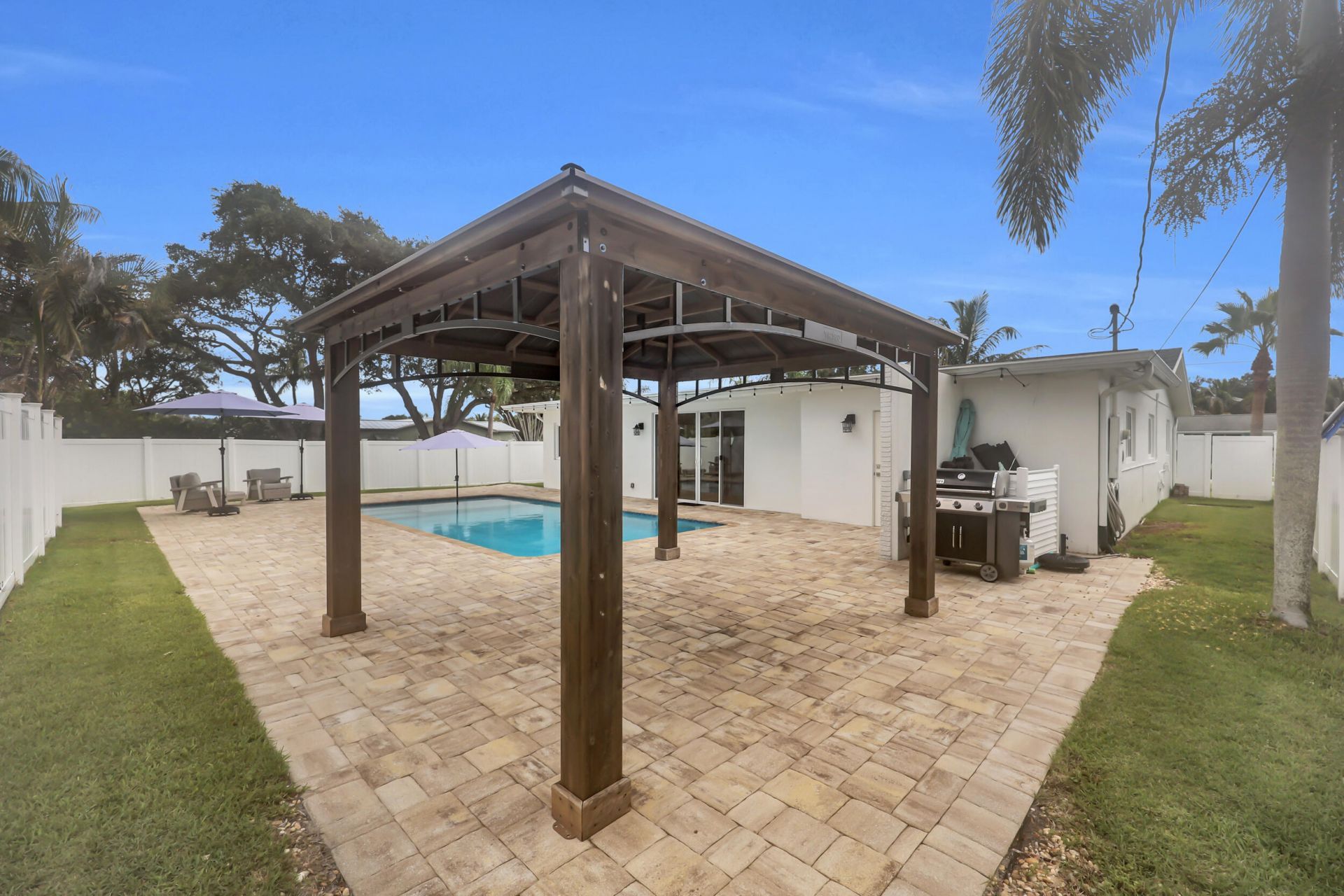 72 Willow Road, Tequesta, FL 33469 Photo