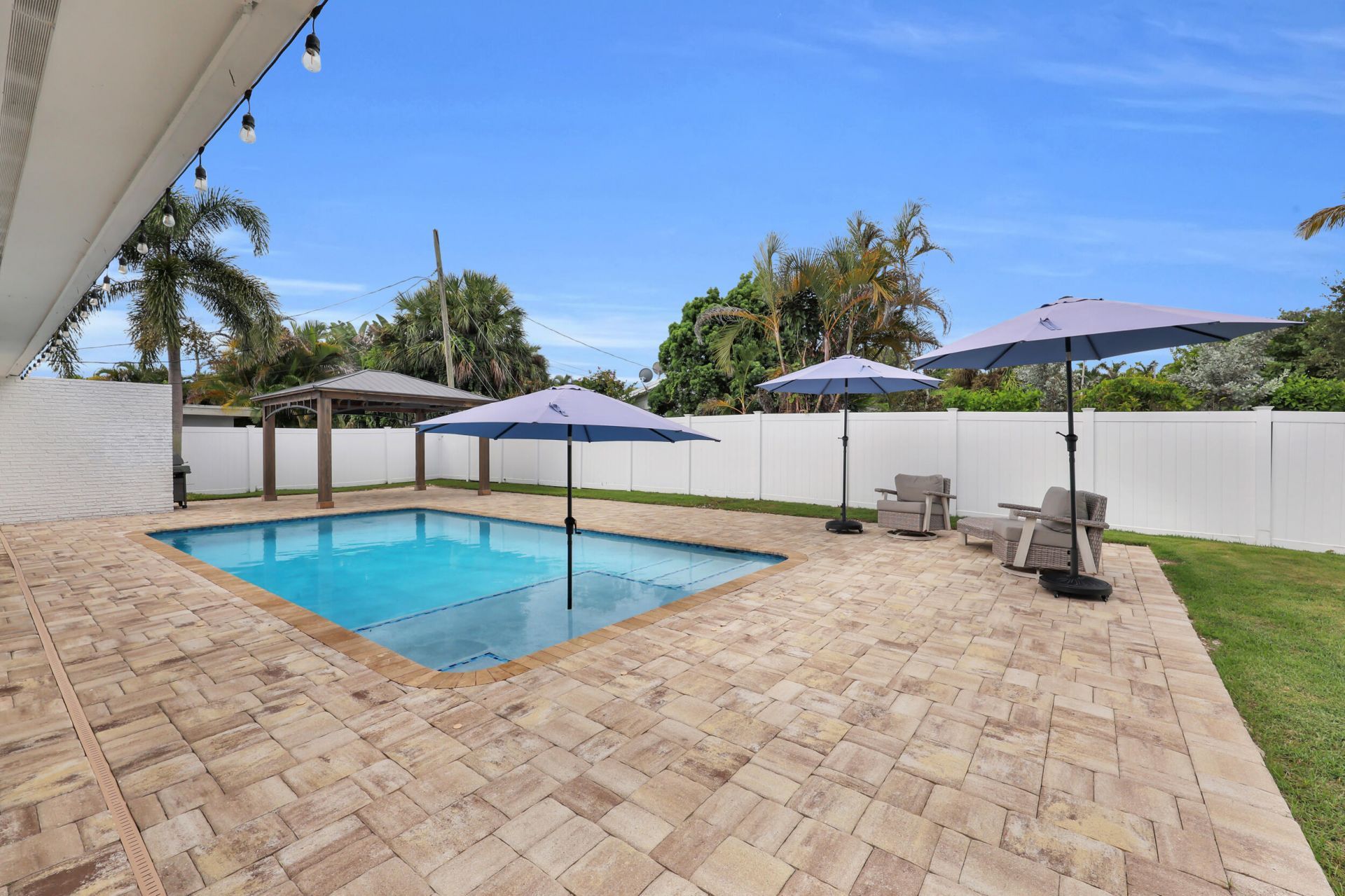 72 Willow Road, Tequesta, FL 33469 Photo
