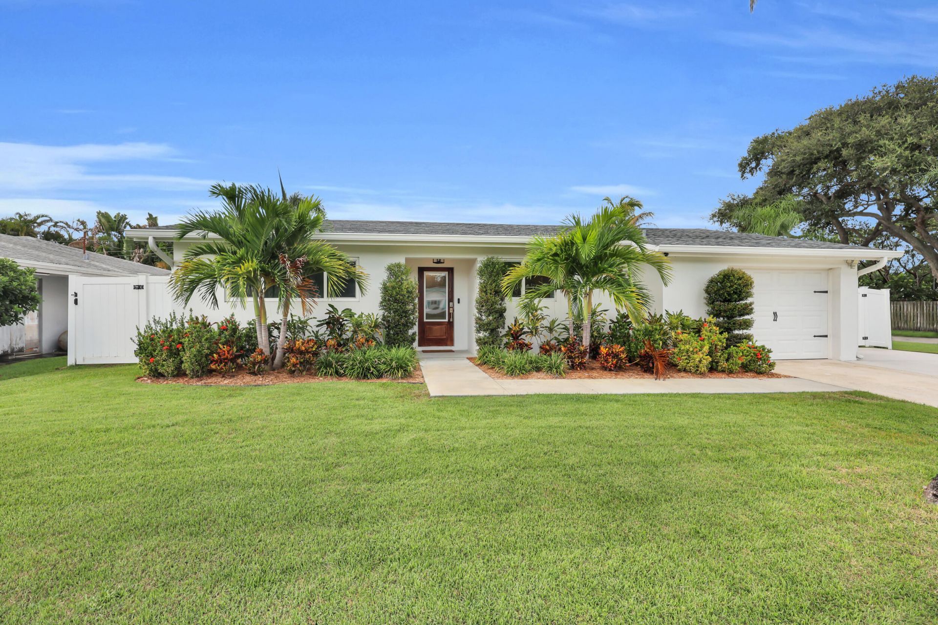 72 Willow Road, Tequesta, FL 33469 Photo