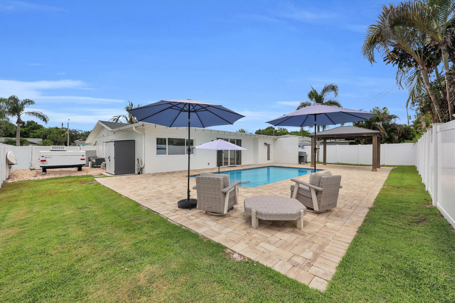 72 Willow Road, Tequesta, FL 33469 Photo