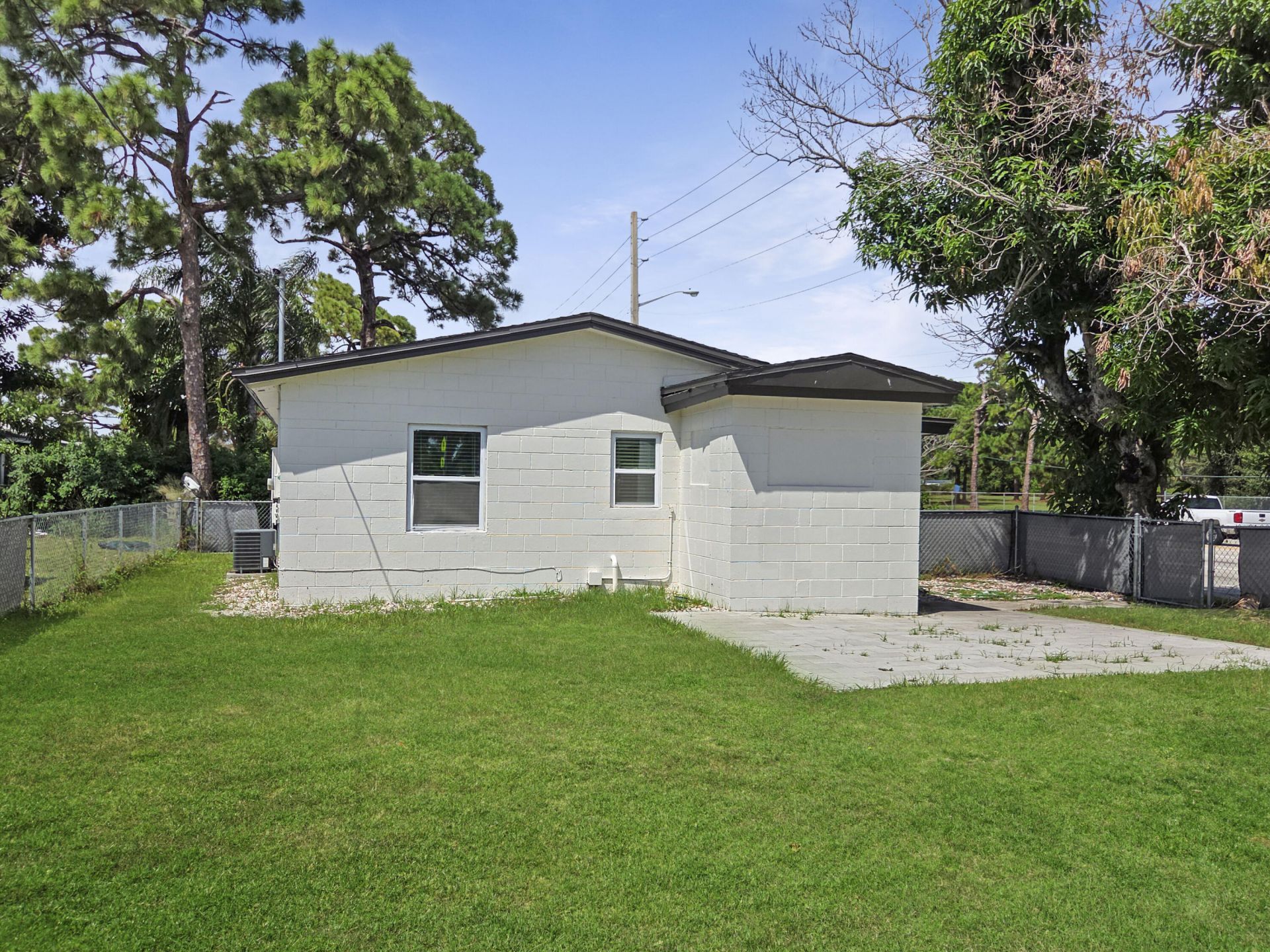 1801 N 25th Street, Fort Pierce, FL 34947 Photo