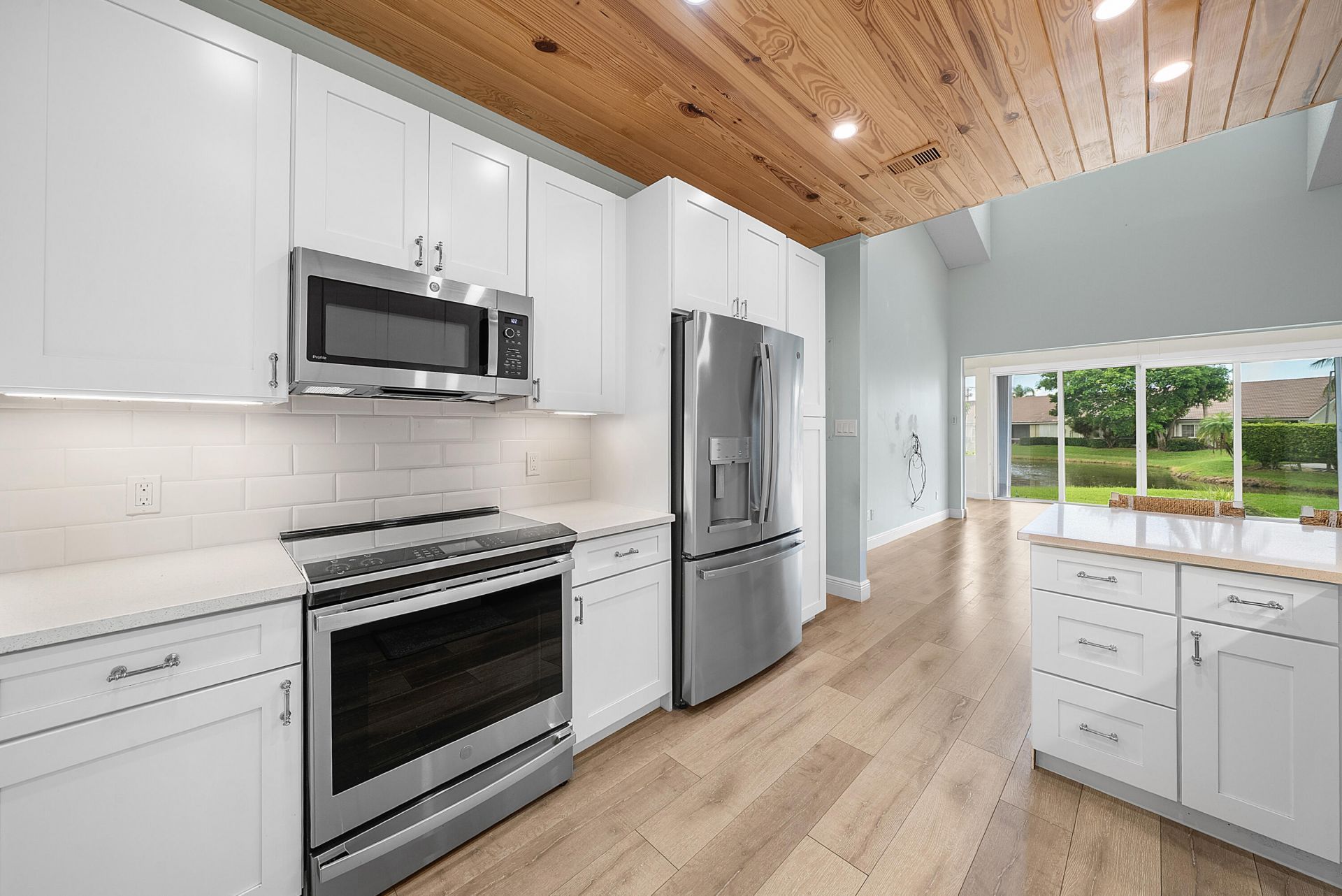 225 N Lakeshore Drive, Hypoluxo, FL 33462 Photo