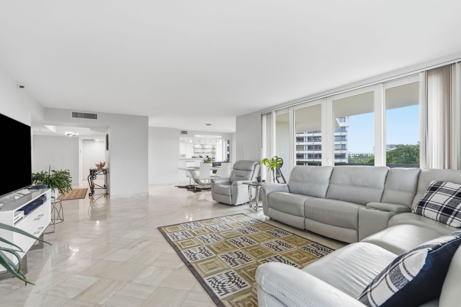 901 E Camino Real, Unit 6D, Boca Raton, FL 33432 Photo