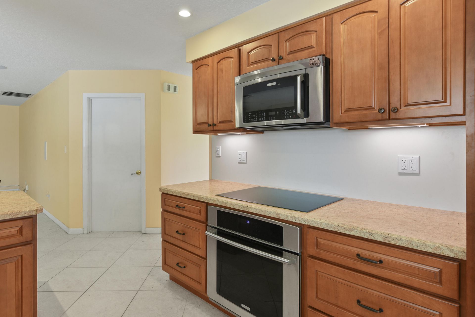 1934 SE Tickridge Road, Port Saint Lucie, FL 34952 Photo