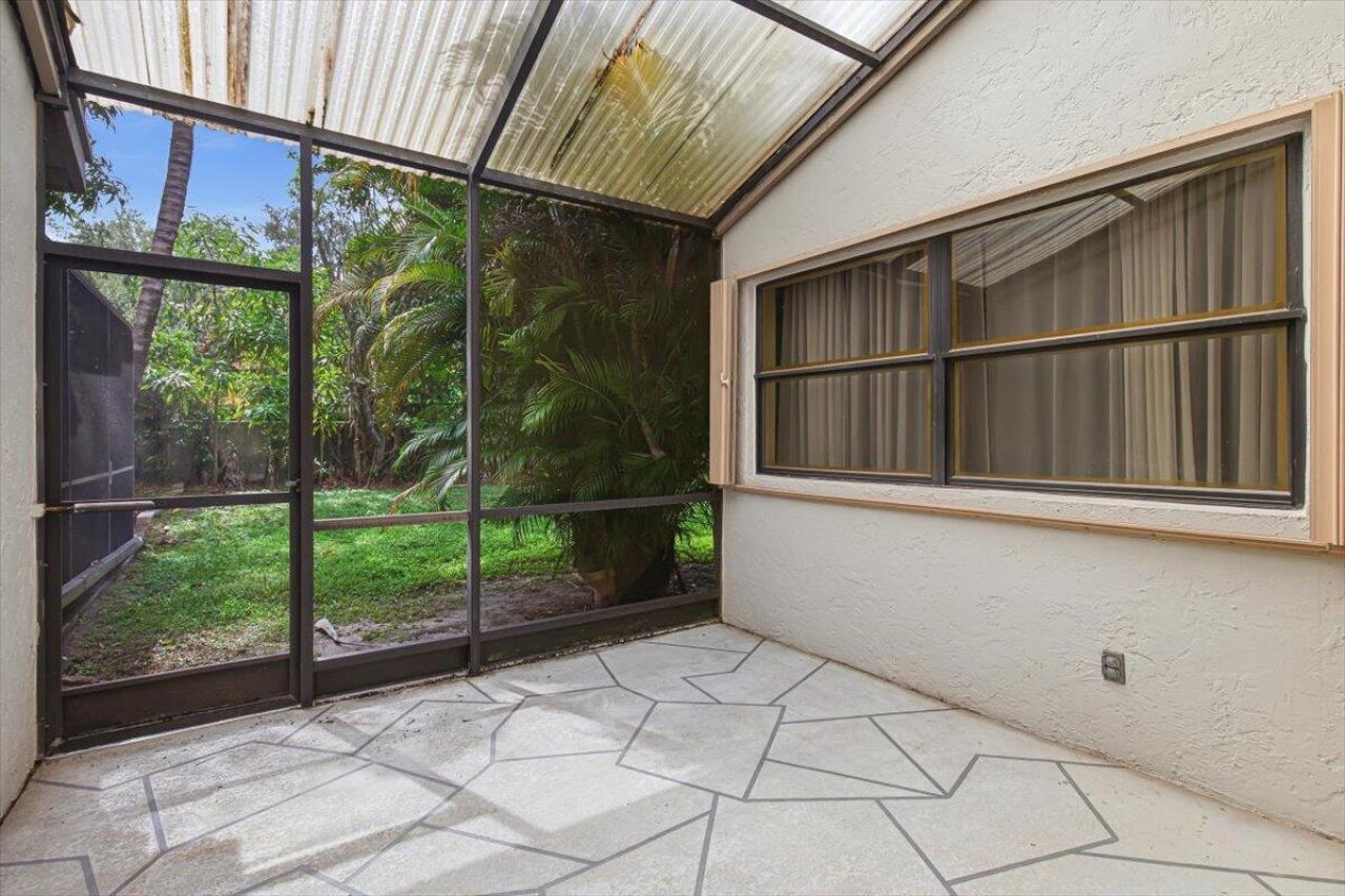 6676 Canary Palm Circle, Unit 19, Boca Raton, FL 33433 Photo