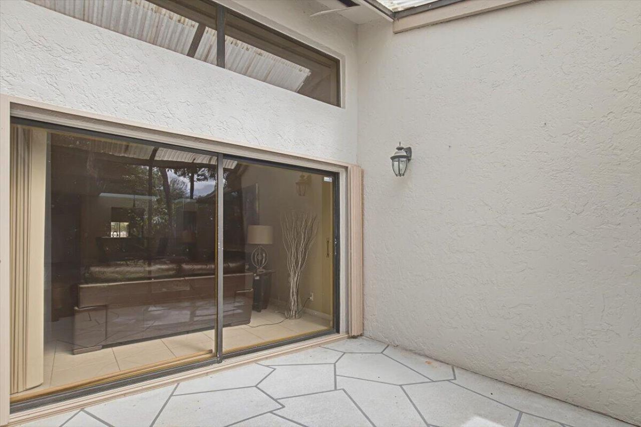 6676 Canary Palm Circle, Unit 19, Boca Raton, FL 33433 Photo