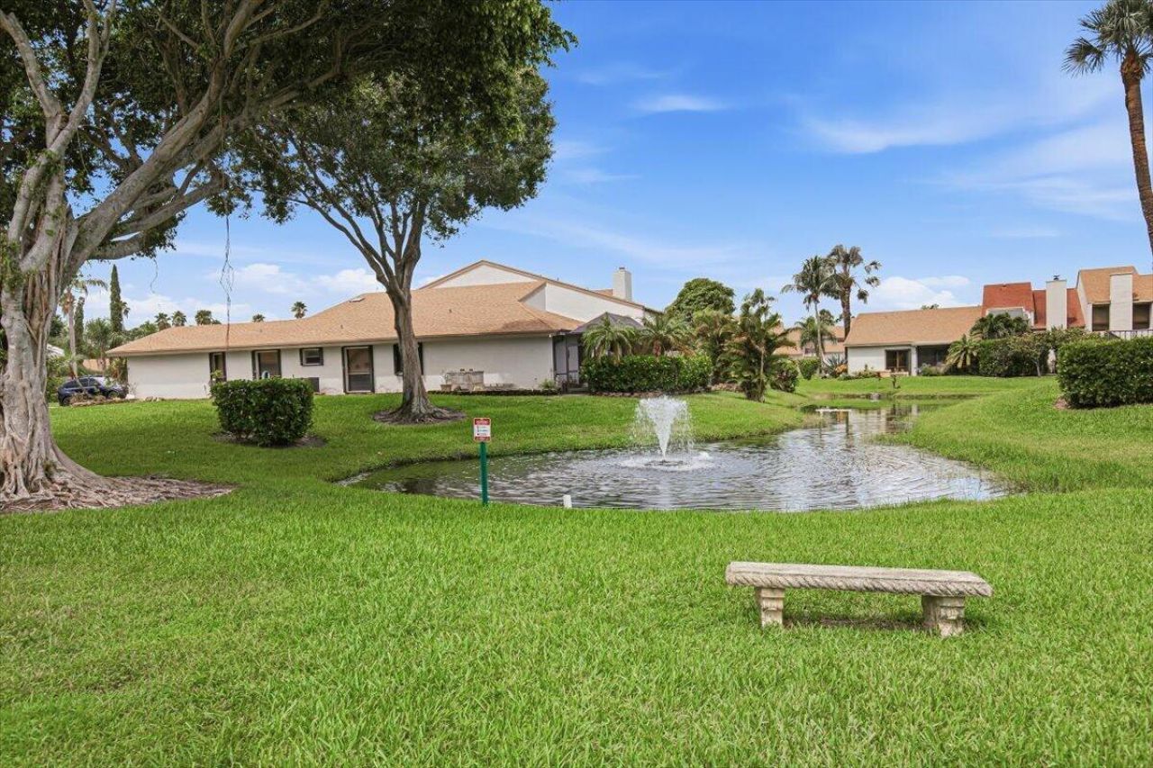 6676 Canary Palm Circle, Unit 19, Boca Raton, FL 33433 Photo