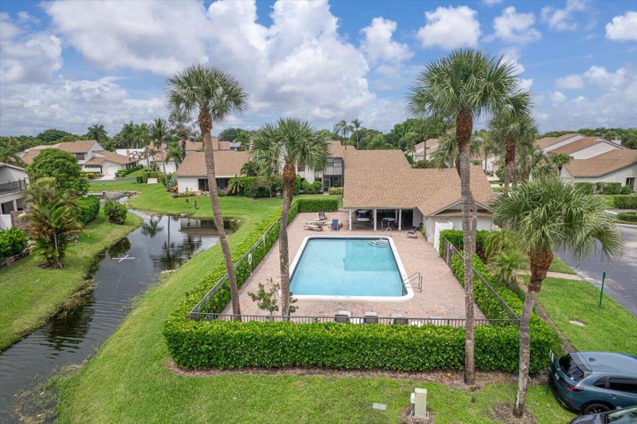 6676 Canary Palm Circle, Unit 19, Boca Raton, FL 33433 Photo