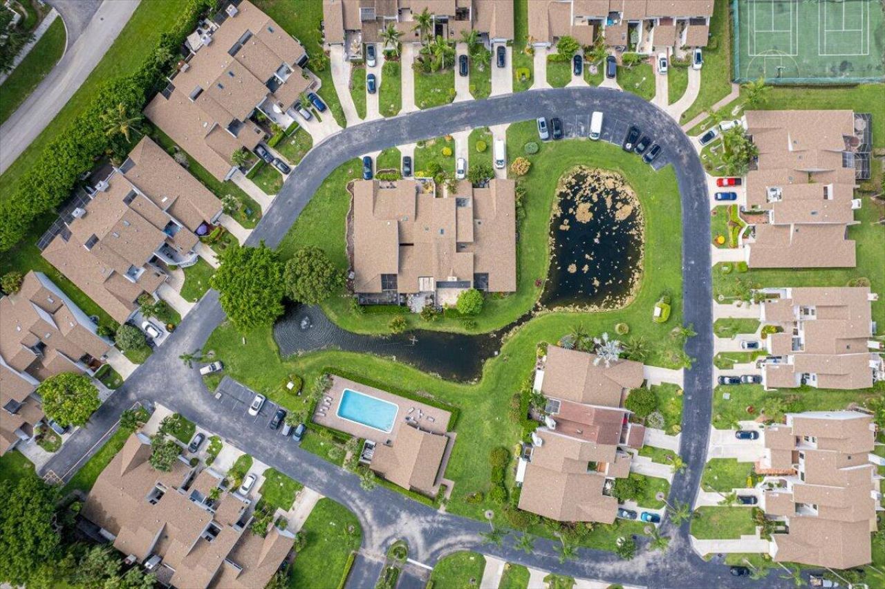 6676 Canary Palm Circle, Unit 19, Boca Raton, FL 33433 Photo
