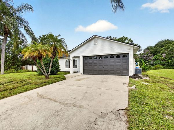 8545 101ST Avenue, Vero Beach, FL 32967