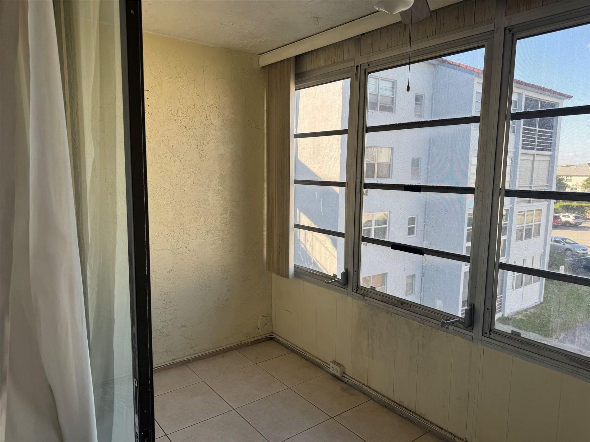 2860 Somerset Drive, Unit 317K, Lauderdale Lakes, FL 33311 Photo