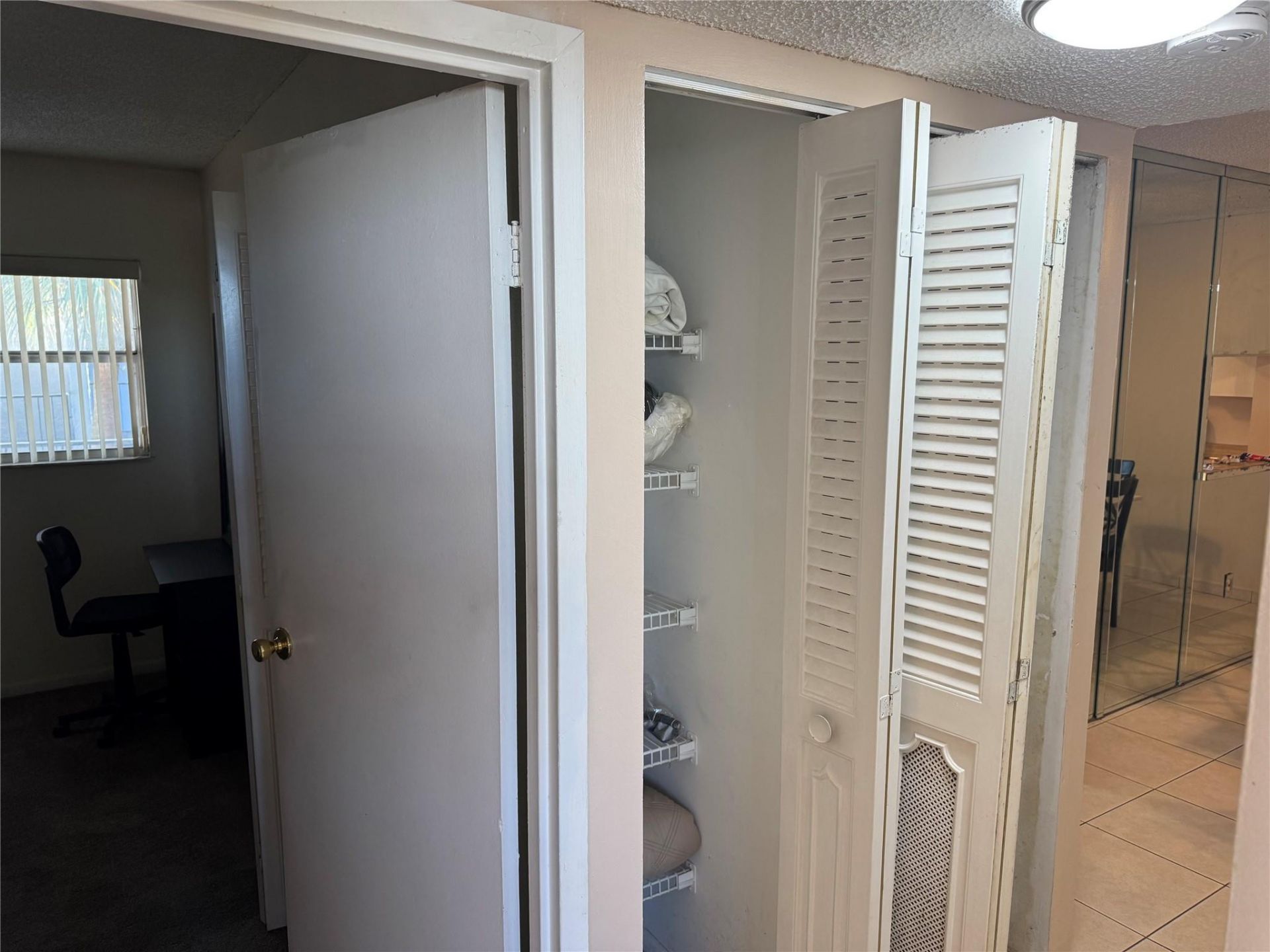 2860 Somerset Drive, Unit 317K, Lauderdale Lakes, FL 33311 Photo