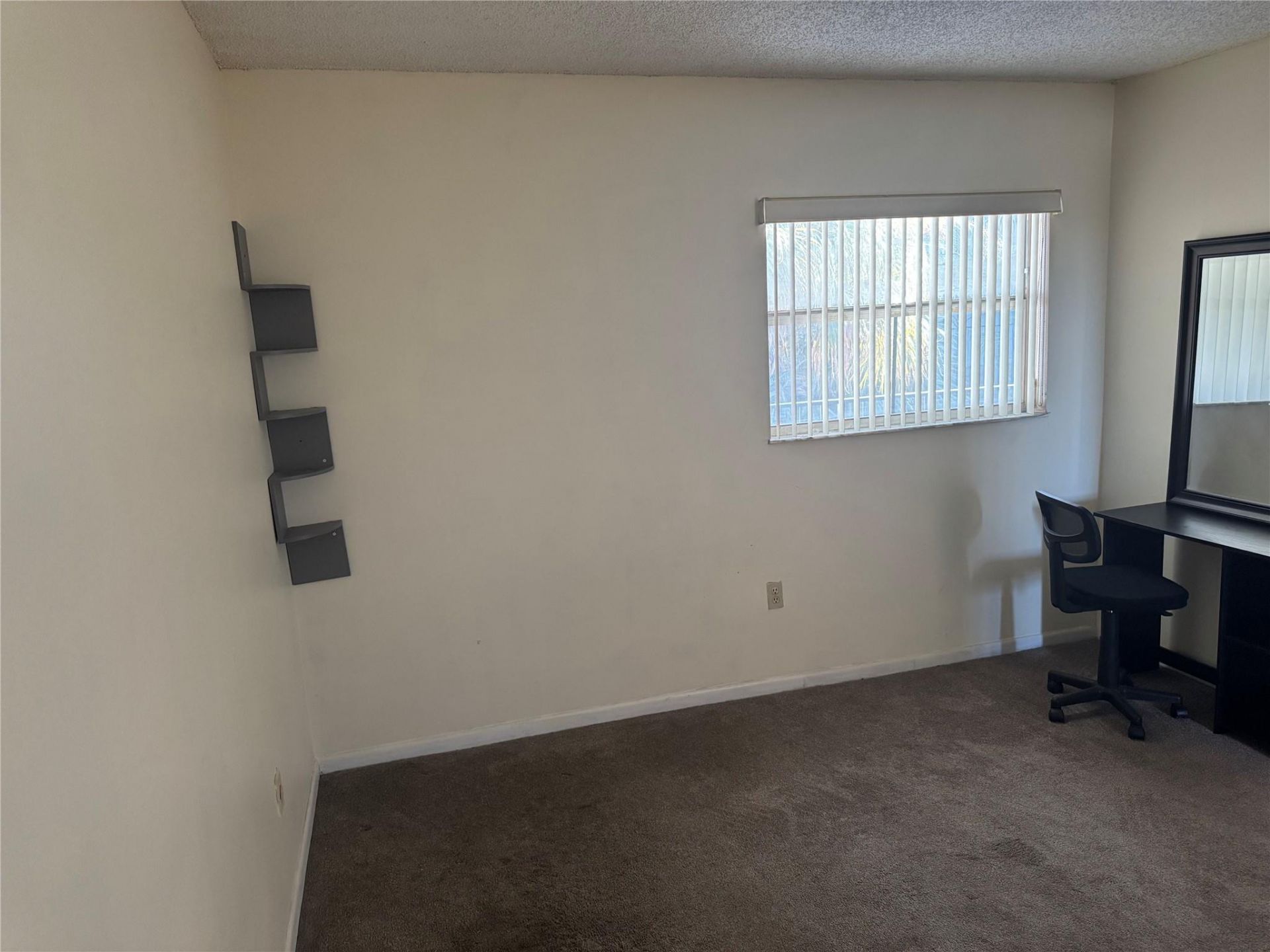 2860 Somerset Drive, Unit 317K, Lauderdale Lakes, FL 33311 Photo