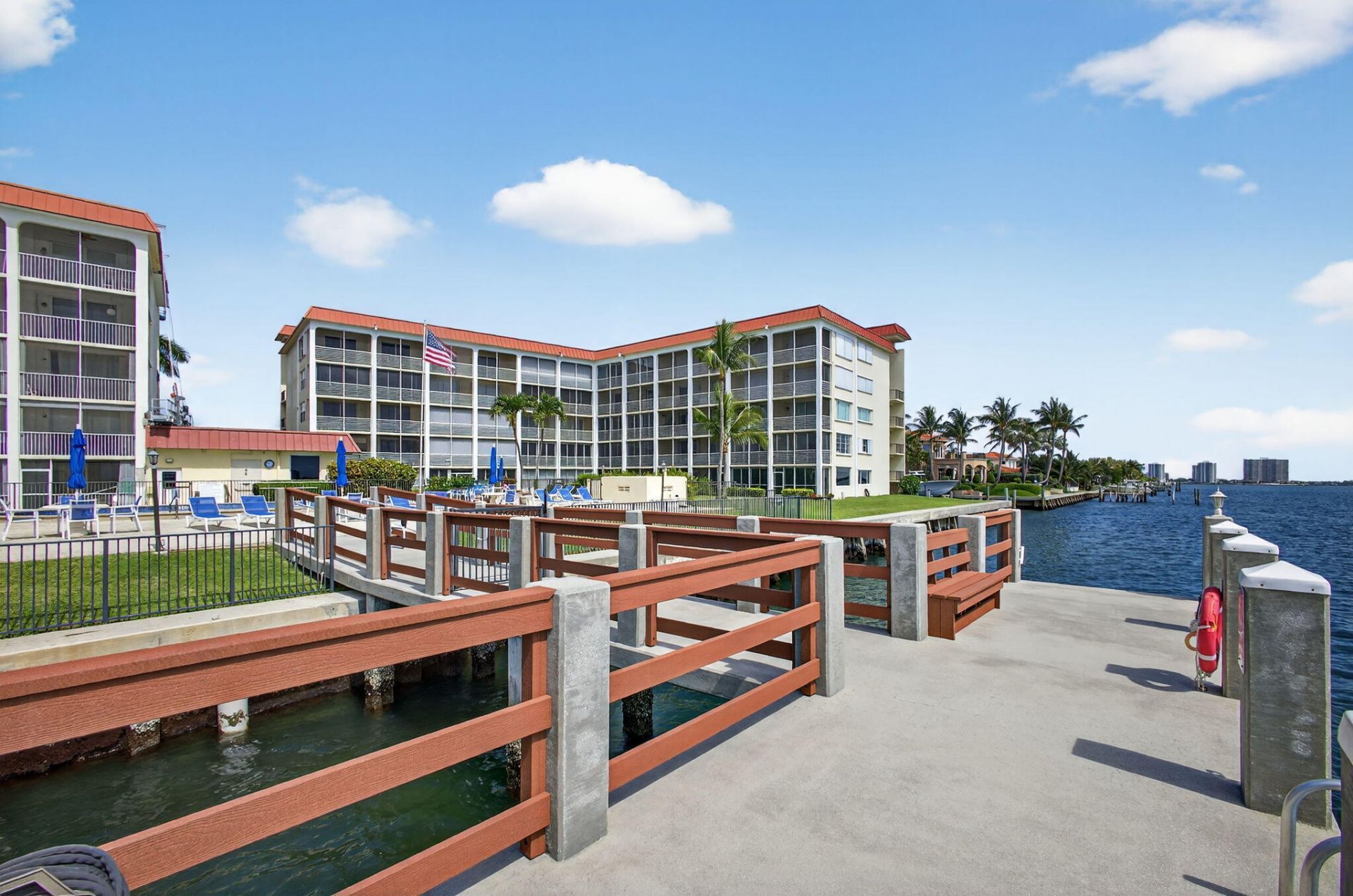 105 Paradise Harbour Boulevard, Unit 501, North Palm Beach, FL 33408 Photo