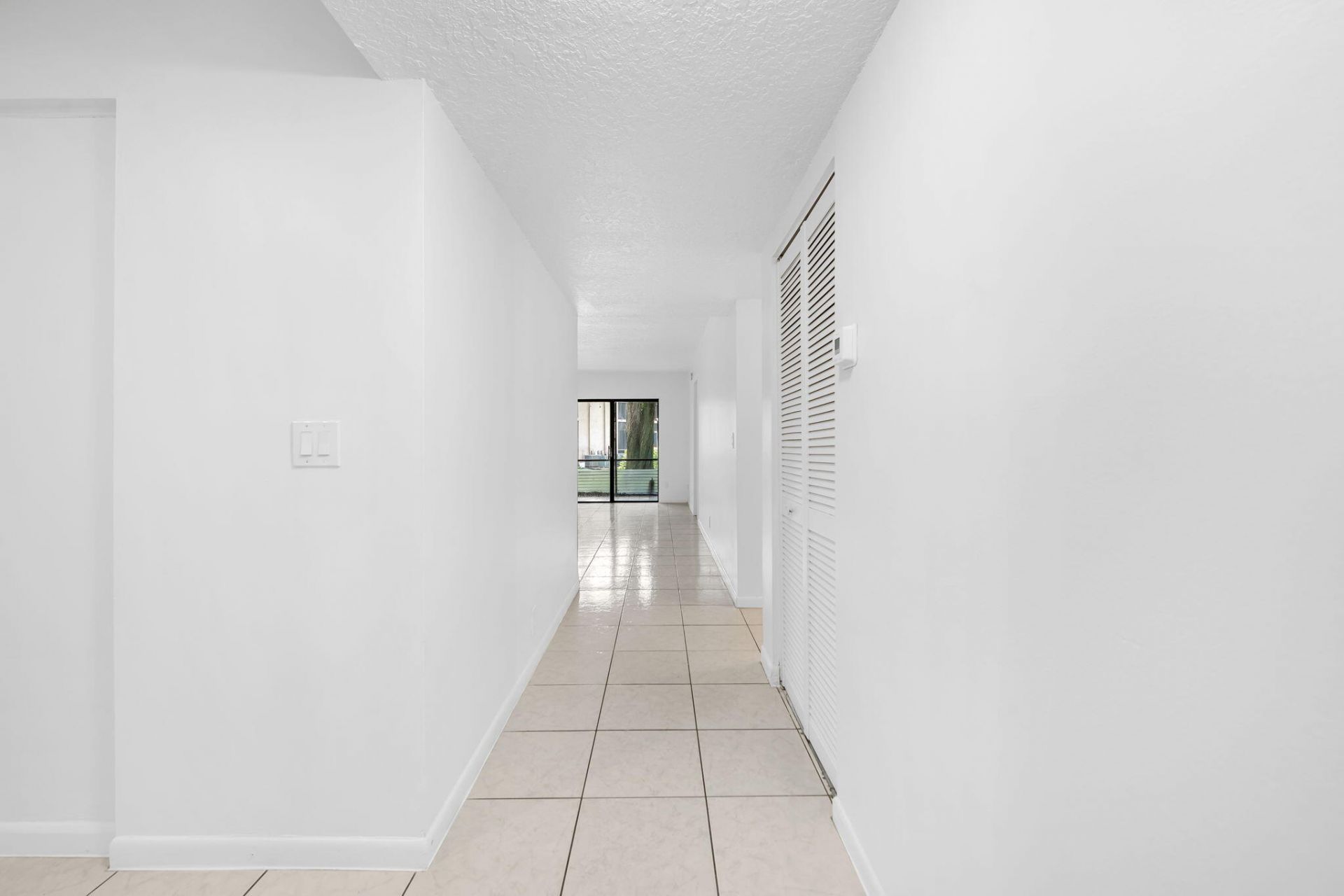 9503 NW 2nd Place, Unit 3-B, Coral Springs, FL 33071 Photo