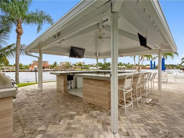 6207 BAY CLUB Drive, Unit 1, Fort Lauderdale, FL 33308