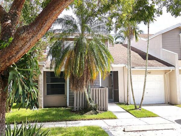15747 Woodgate Place, Sunrise, FL 33326