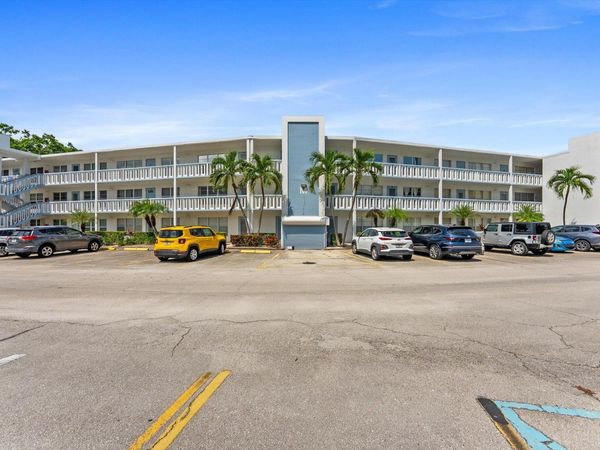 309 WELLINGTON M, West Palm Beach, FL 33417