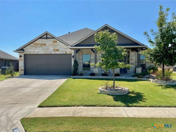 308 Chalk Knob Manor, Leander, TX 78641