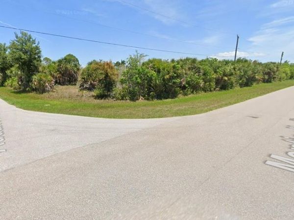 10426 MONTICELLO DRIVE , PORT CHARLOTTE, FL 33981